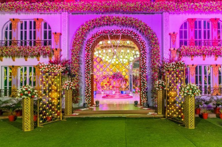 Celebrate your wedding at this superb farmhouse in Faridabad Banquet